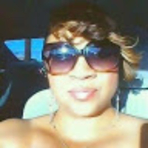 Meet your Posher, Tahesha - Picture 1 of 1